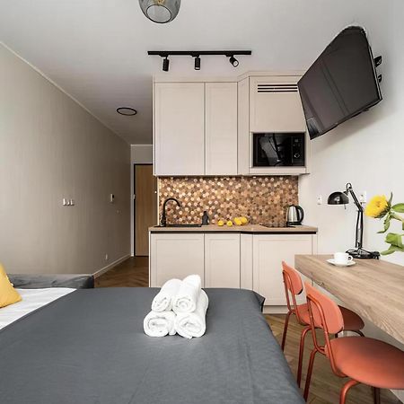 77 Wiktoryn Studio Apartman Varsó Kültér fotó